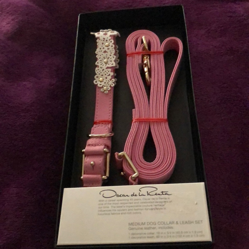 Oscar de la Renta med dog collar and leash set